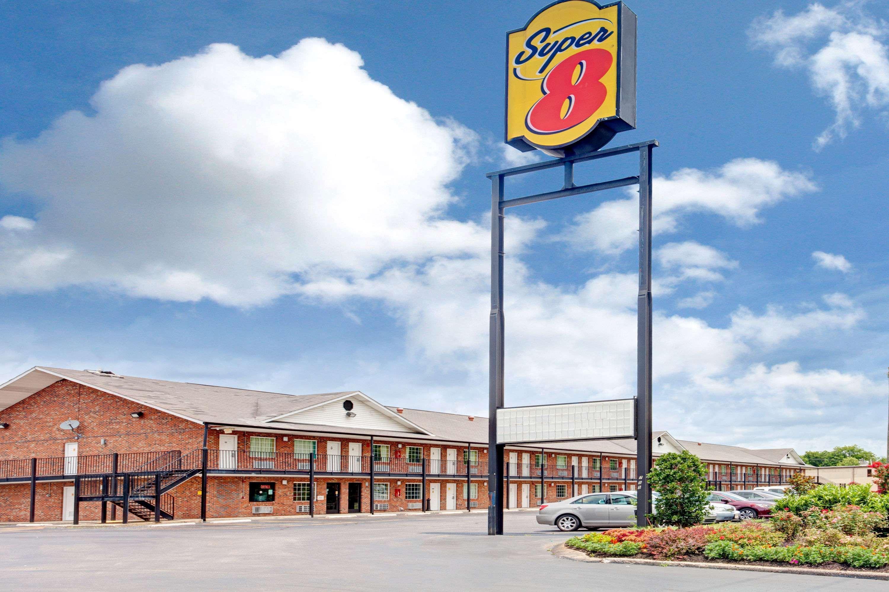 Super 8 By Wyndham Whites Creek/ Nashville Nw Area Eksteriør billede